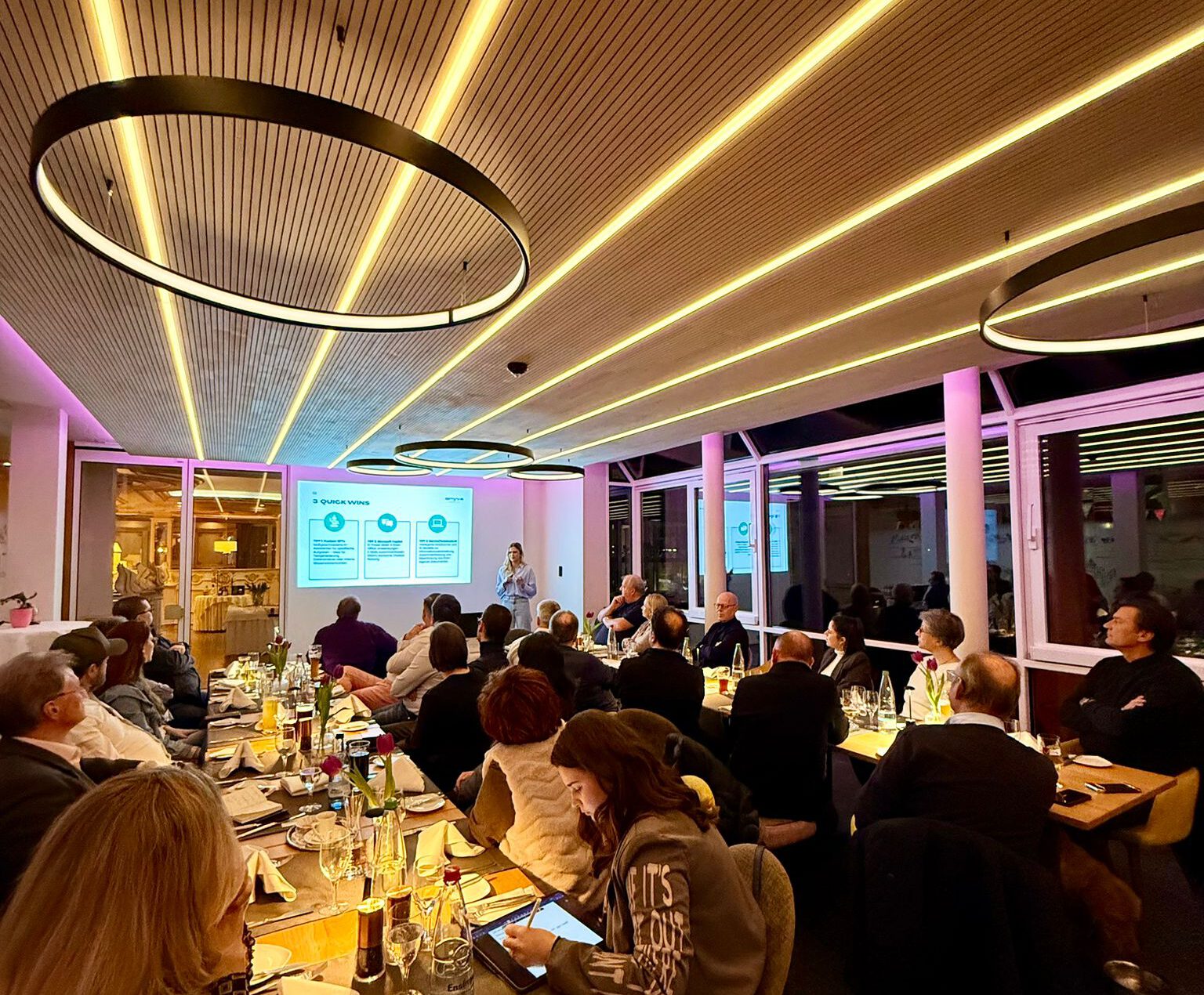 Künstliche Intelligenz Kurzvortrag von Olivia Kibele der Firma Onyva.